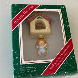 1987 Hallmark Heavenly Harmony Musical Ornament